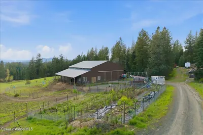 Property 26-9878 - Photo 59