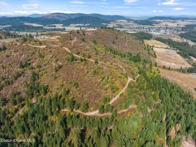 Property 26-10422 - Photo 2