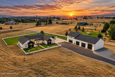 Property 26-8497 - Photo 1