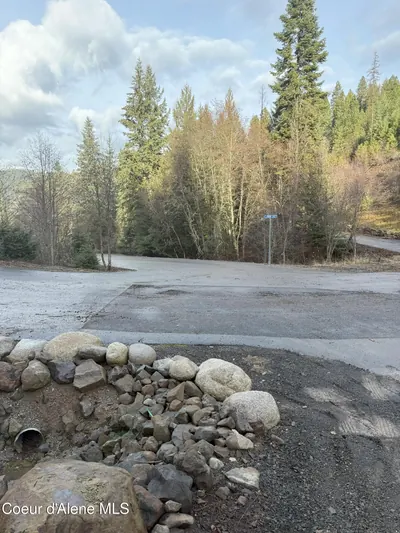 Property 24-11296 - Photo 2