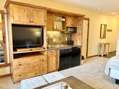 Property 26-8194 - Photo 3