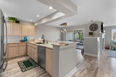 Property 26-4716 - Photo 1
