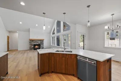 Property 26-10563 - Photo 12