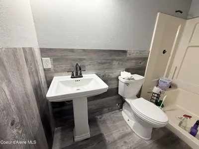 Property 26-1603 - Photo 18