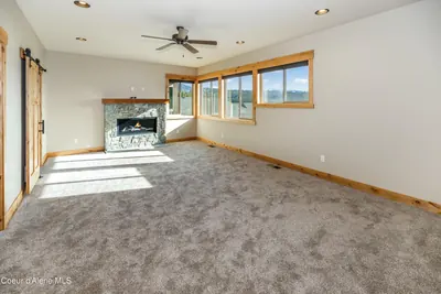 Property 26-1796 - Photo 5