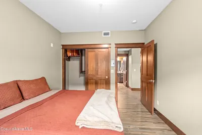 Property 26-10558 - Photo 19