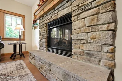 Property 26-10133 - Photo 13