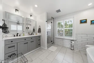 Property 26-7853 - Photo 5