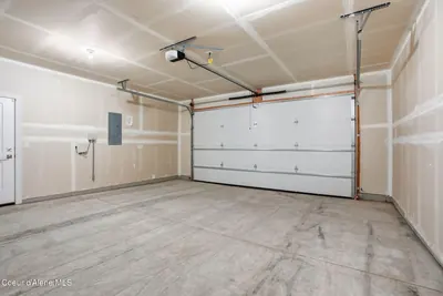 Property 26-10605 - Photo 23