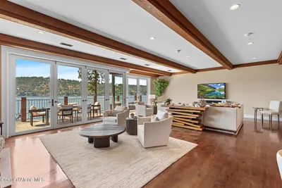 Property 26-7398 - Photo 2