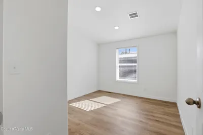 Property 26-4947 - Photo 15
