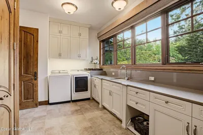 Property 26-7175 - Photo 88