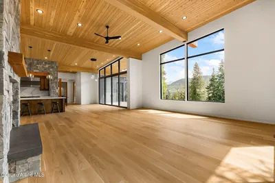 Property 26-4169 - Photo 28
