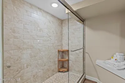 Property 26-10069 - Photo 17