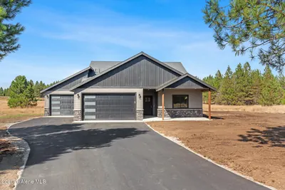 Property 26-9261 - Photo 1