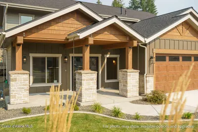 Property 26-10394 - Photo 2