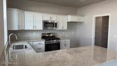 Property 26-7707 - Photo 3