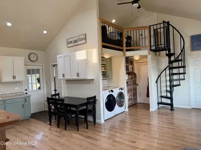 Property 26-8341 - Photo 2
