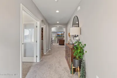 Property 26-10446 - Photo 10