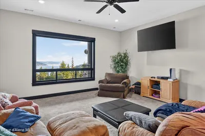 Property 26-8183 - Photo 60