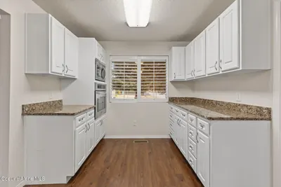 Property 26-10616 - Photo 12