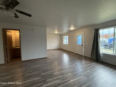 Property 26-10028 - Photo 5