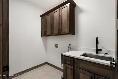 Property 26-8023 - Photo 26