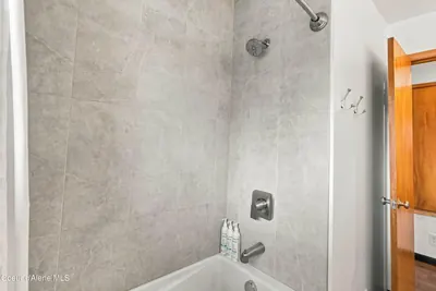 Property 26-9285 - Photo 44