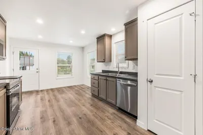 Property 26-9112 - Photo 5