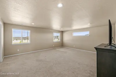 Property 26-9568 - Photo 25