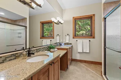 Property 26-8129 - Photo 45