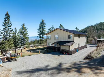 Property 26-7985 - Photo 2