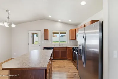 Property 26-10393 - Photo 11