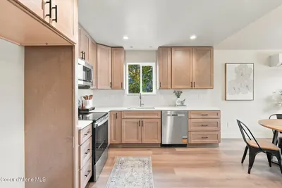 Property 26-9716 - Photo 16