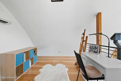 Property 26-6817 - Photo 60