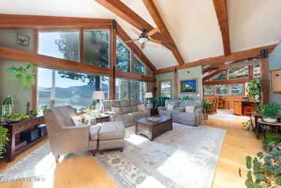 Property 26-10235 - Photo 17