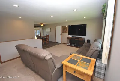 Property 26-10572 - Photo 5