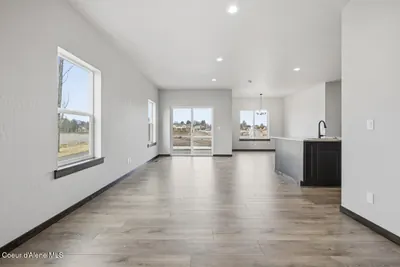 Property 26-9250 - Photo 4