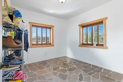 Property 26-6817 - Photo 33