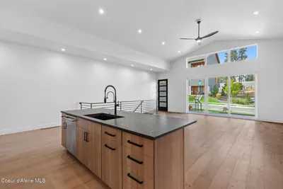 Property 26-9179 - Photo 13