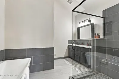 Property 26-9647 - Photo 33