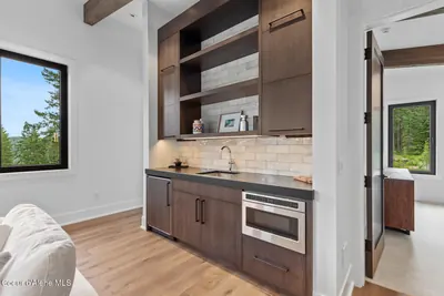 Property 26-3805 - Photo 67