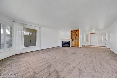 Property 26-10592 - Photo 4