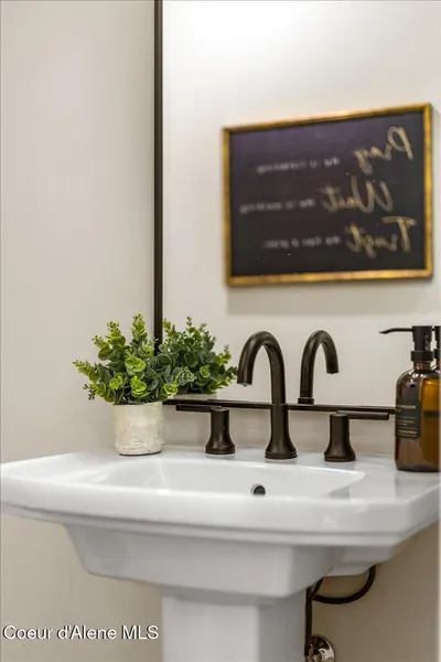 Property 26-8620 - Photo 73
