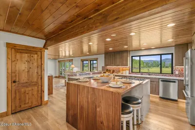 Property 26-9602 - Photo 25