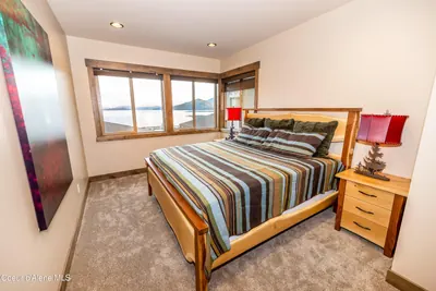 Property 26-1596 - Photo 13