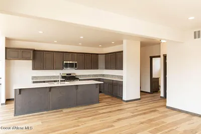 Property 26-8932 - Photo 11