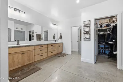 Property 26-8352 - Photo 12