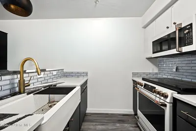 Property 26-8078 - Photo 2