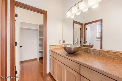 Property 26-10007 - Photo 21